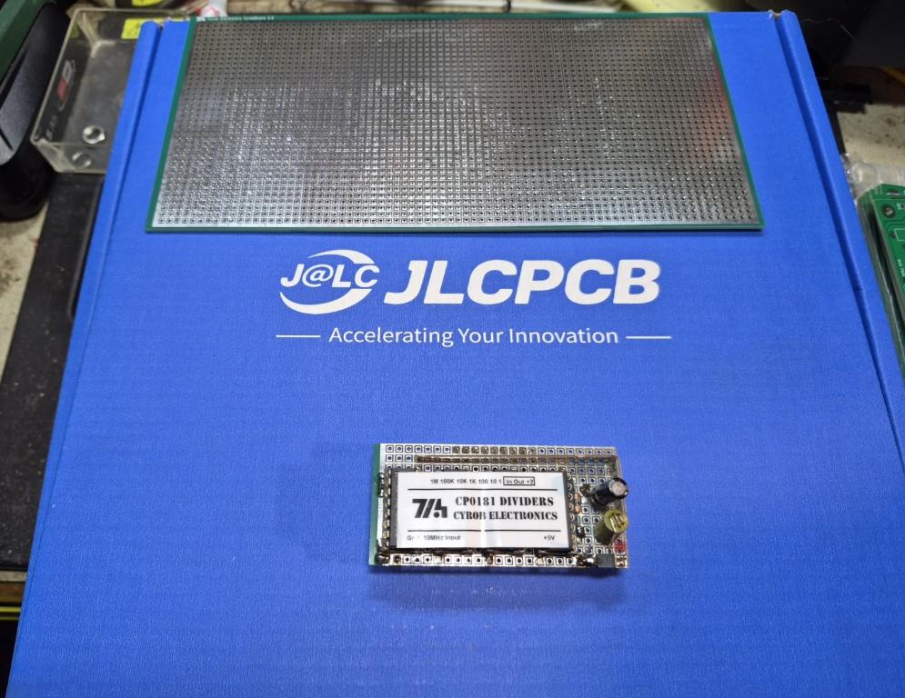 jlcpcb boite bleu