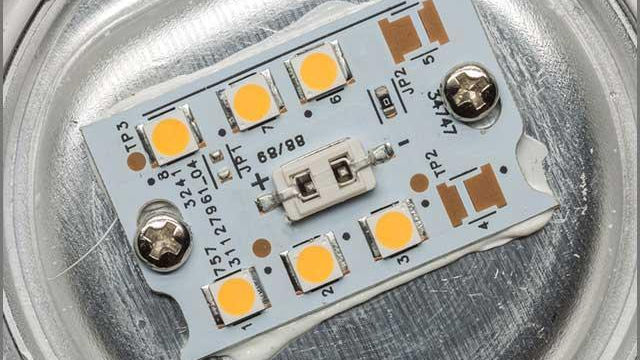 Desbloqueando el potencial de las PCB de aluminio: Mejorando la disipación de calor en electrónica