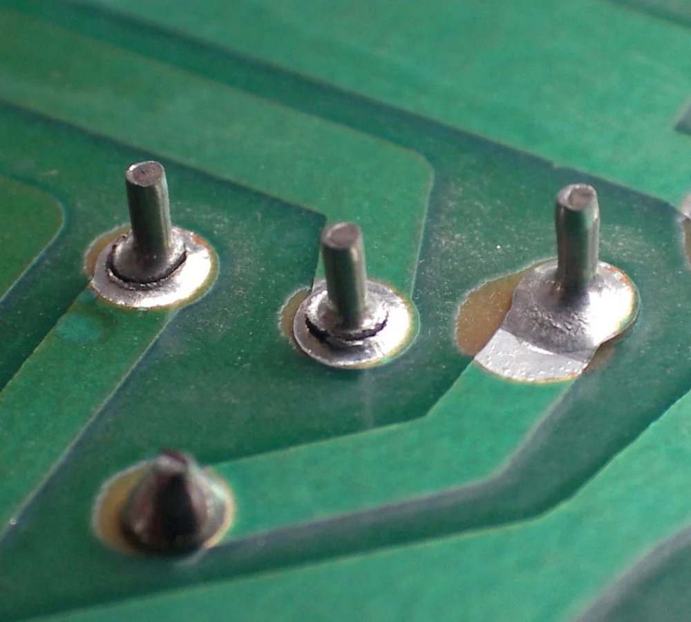 pcb repair ring cracks and delaminated trace