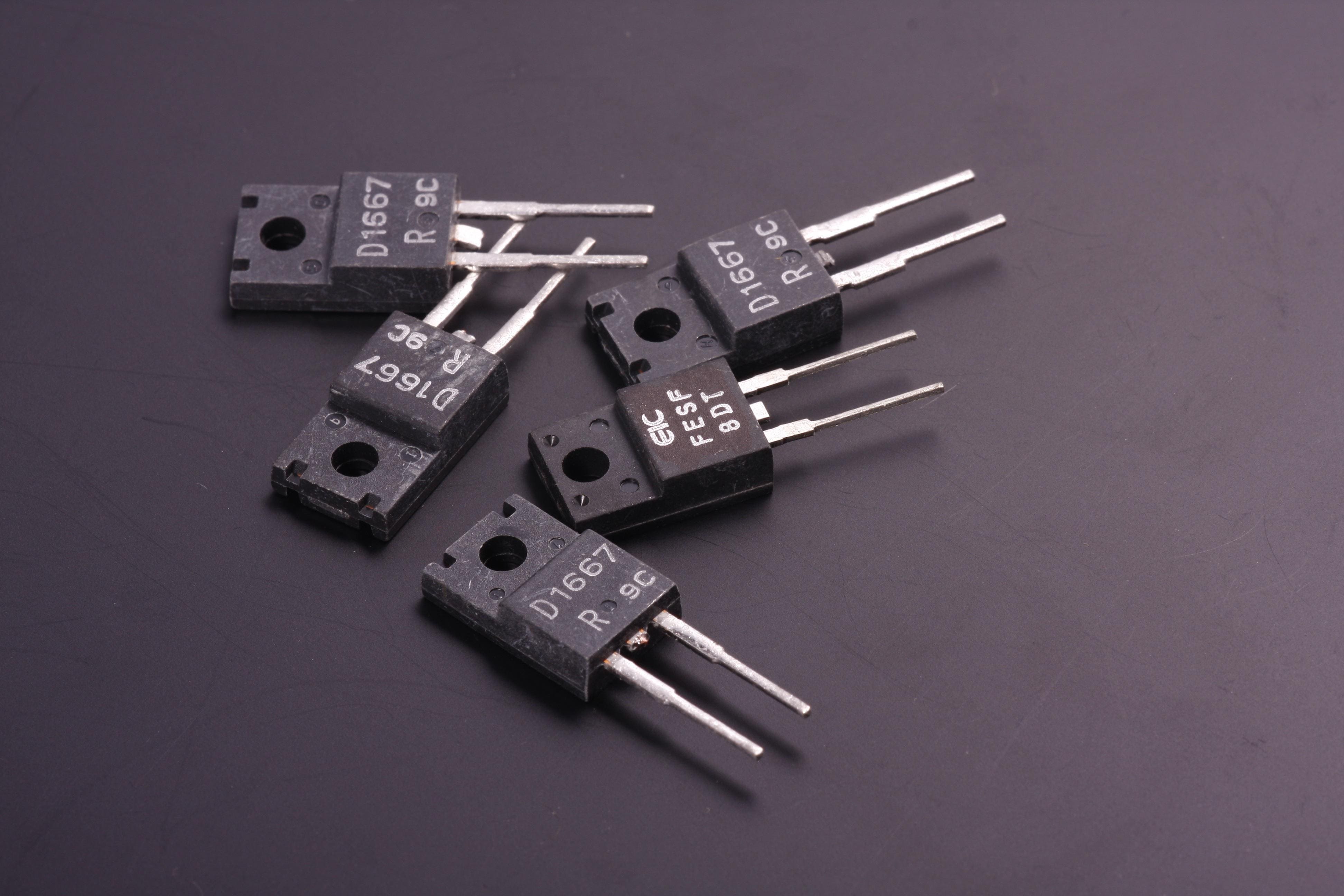 zhuangwei500 eic 5907538 (1)